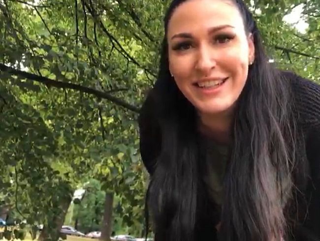 Mira Grey Porno Video: Gepi**t! Öffentlich in Berlin!
