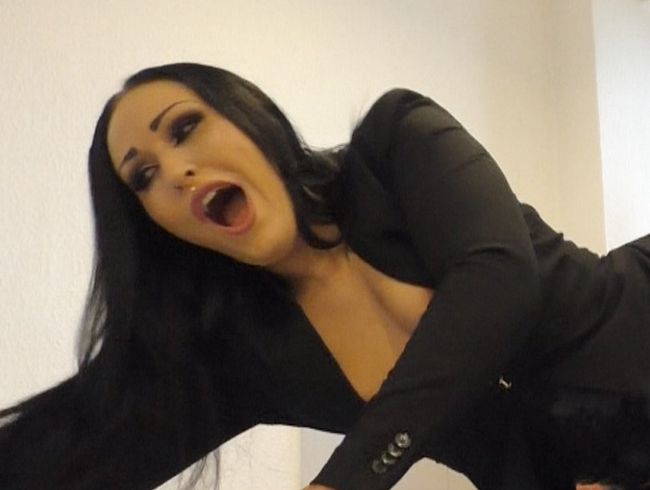 Mira Grey Porno Video: Nylon-Schlampe will es ! DoppelCum***t!