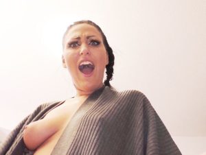 Mira Grey Porno Video: So billig reingelegt! Ich bin so dumm